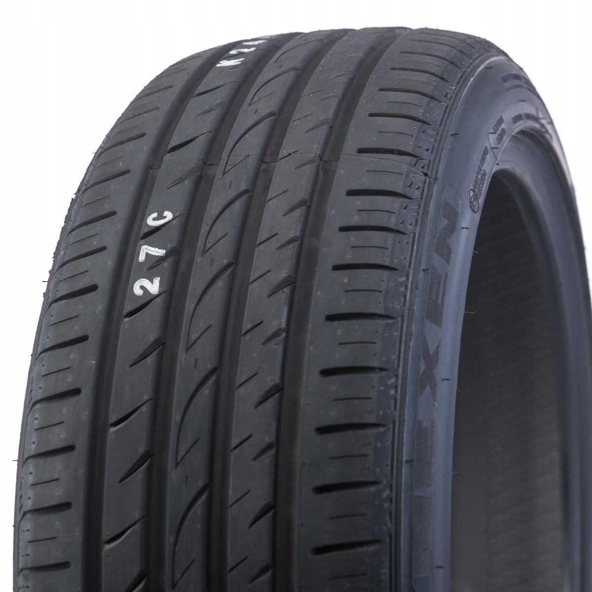 215/55R17 opona NEXEN N`fera SU4 94W